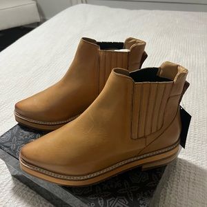 Roolee Prince Booties, size 9.5